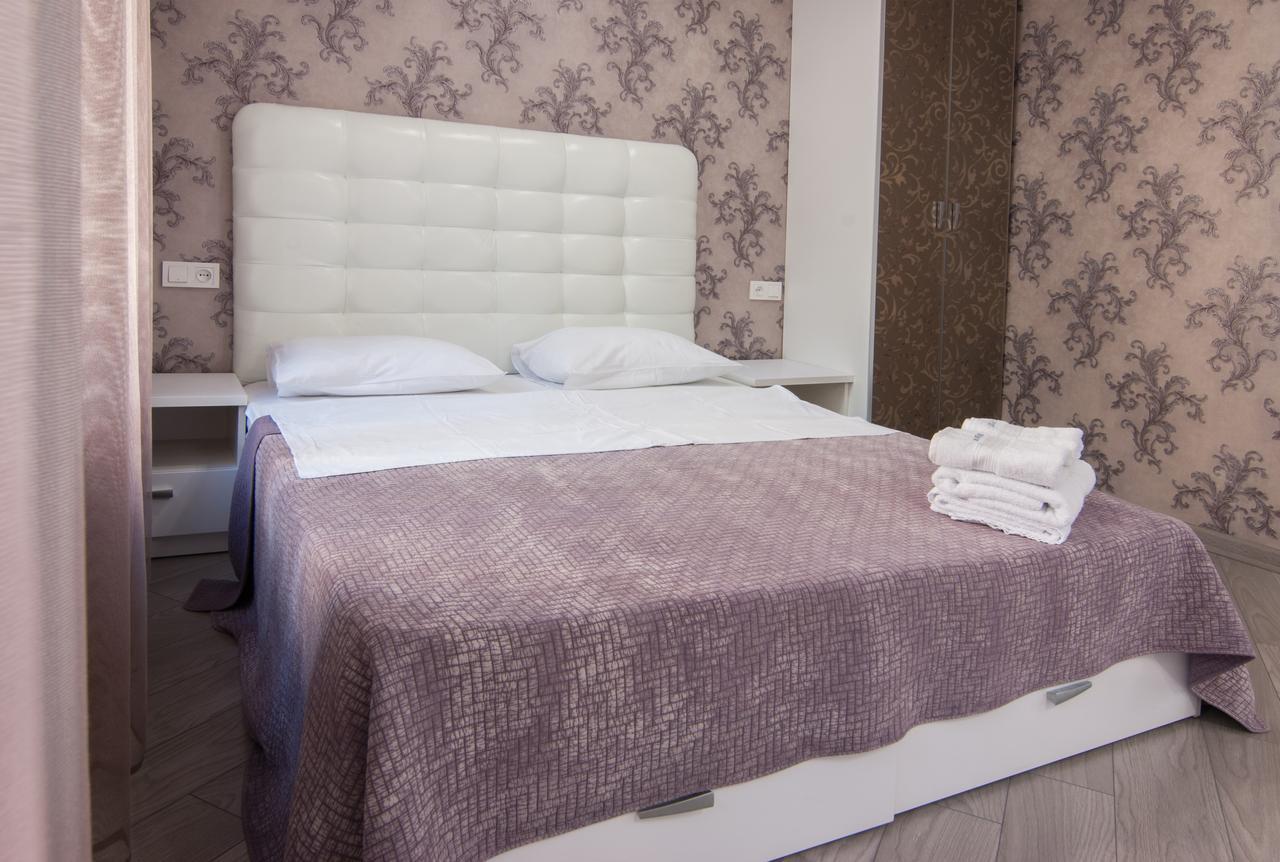 On Mykhailivska Square - Apartament
