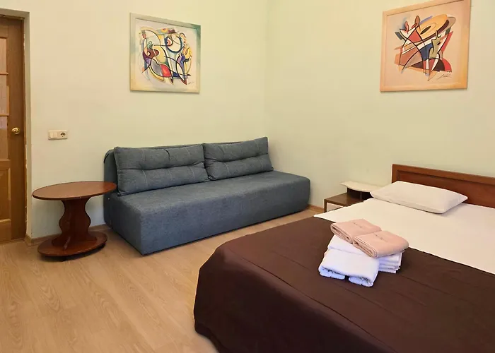 Home Hotel Apartments On Mykhailivska Square - Kiev