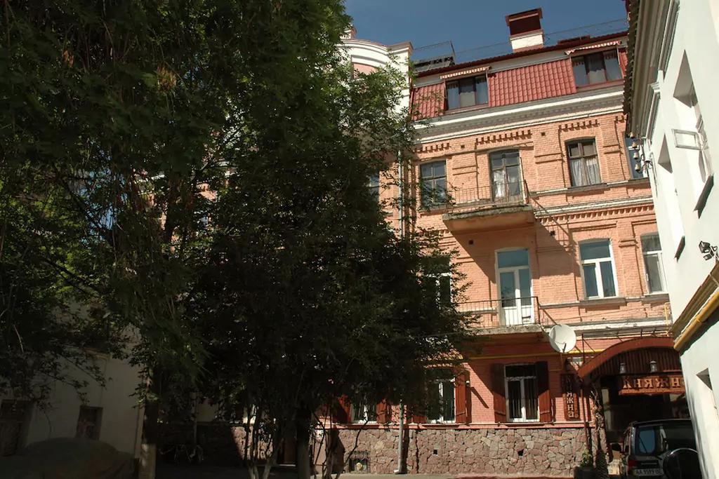 On Mykhailivska Square - *
